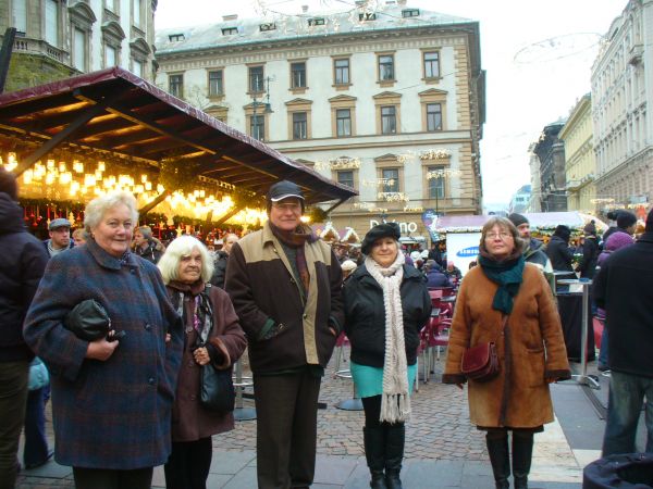 Szent István téri vásári forgatag