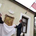 Lengyel-magyar emléktáblát avat Salföldön, Navracsics Tibor és Igor Dzialuk. (Fotó: Pelsőczy Csaba)